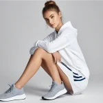 Consejos para crear looks modernos y cómodos con zapatillas deportivas mujer