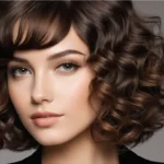 Peinados trendy y elegantes: bob cortes de pelo rizado